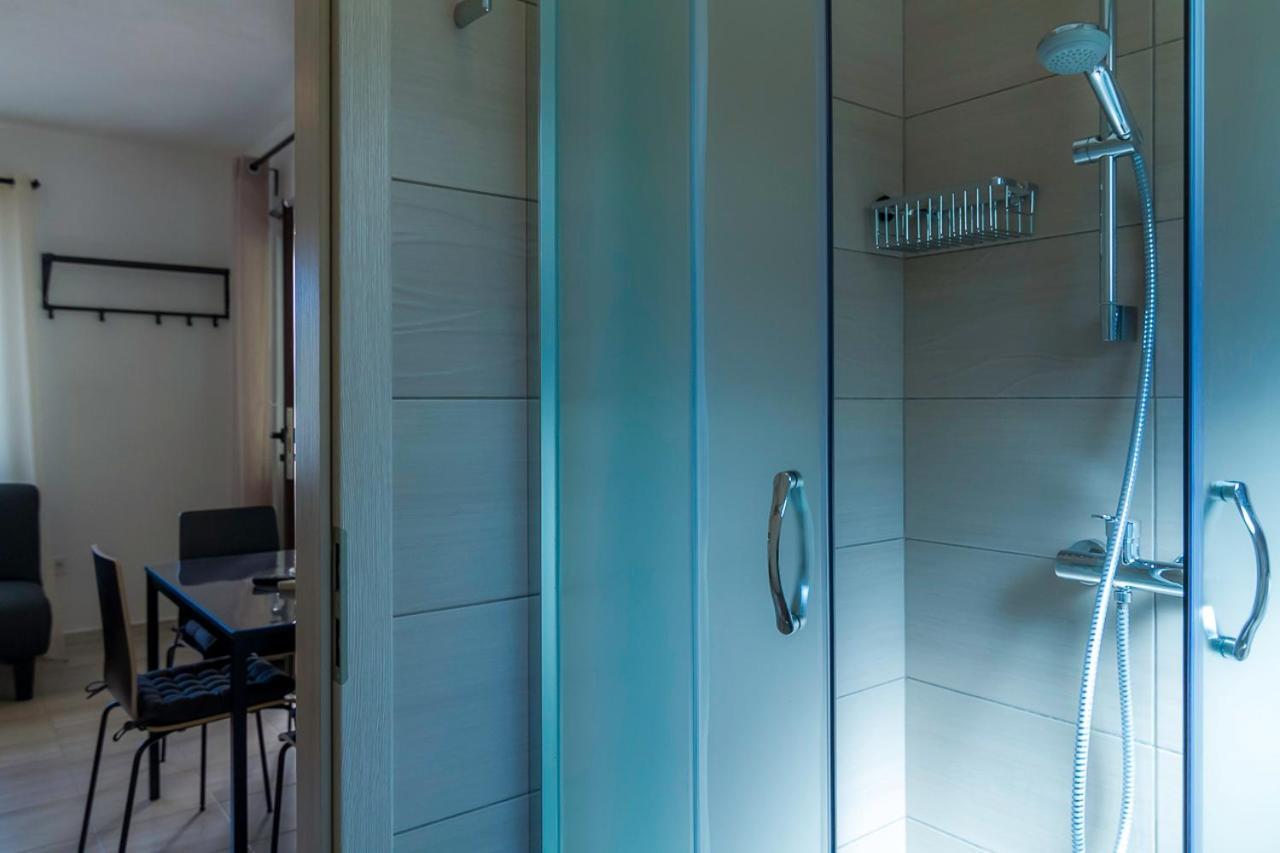 Apartment Tariba Supetarska Draga Rom bilde