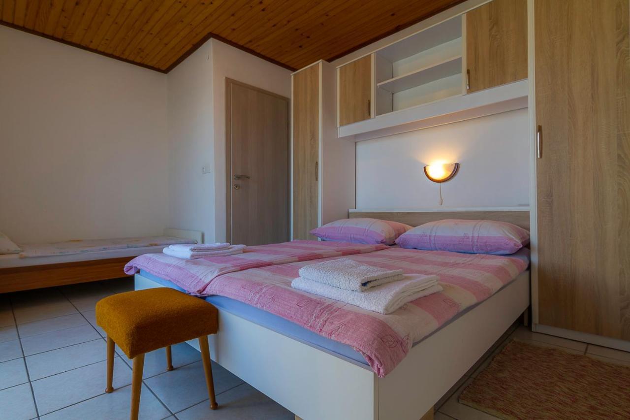 Apartment Tariba Supetarska Draga Eksteriør bilde