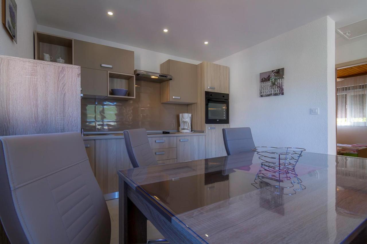 Apartment Tariba Supetarska Draga Eksteriør bilde