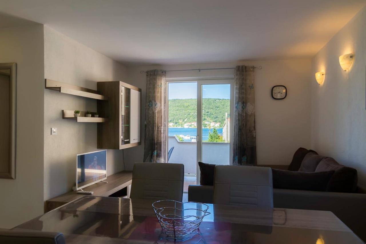 Apartment Tariba Supetarska Draga Eksteriør bilde